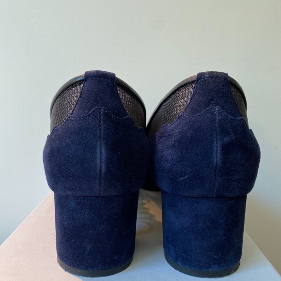 Chloe Scalloped Suede Leather Pumps 39NavyBridget - Picture 6 of 6